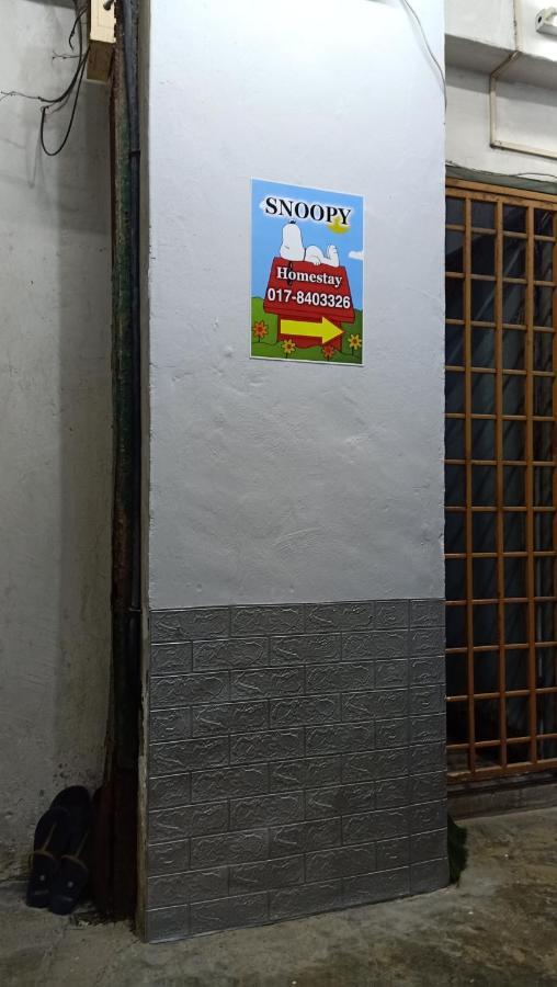 Snoopy Homestay Two Bedroom บาตู ปาฮัท ภายนอก รูปภาพ