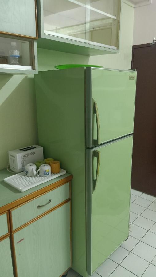 Snoopy Homestay Two Bedroom บาตู ปาฮัท ภายนอก รูปภาพ
